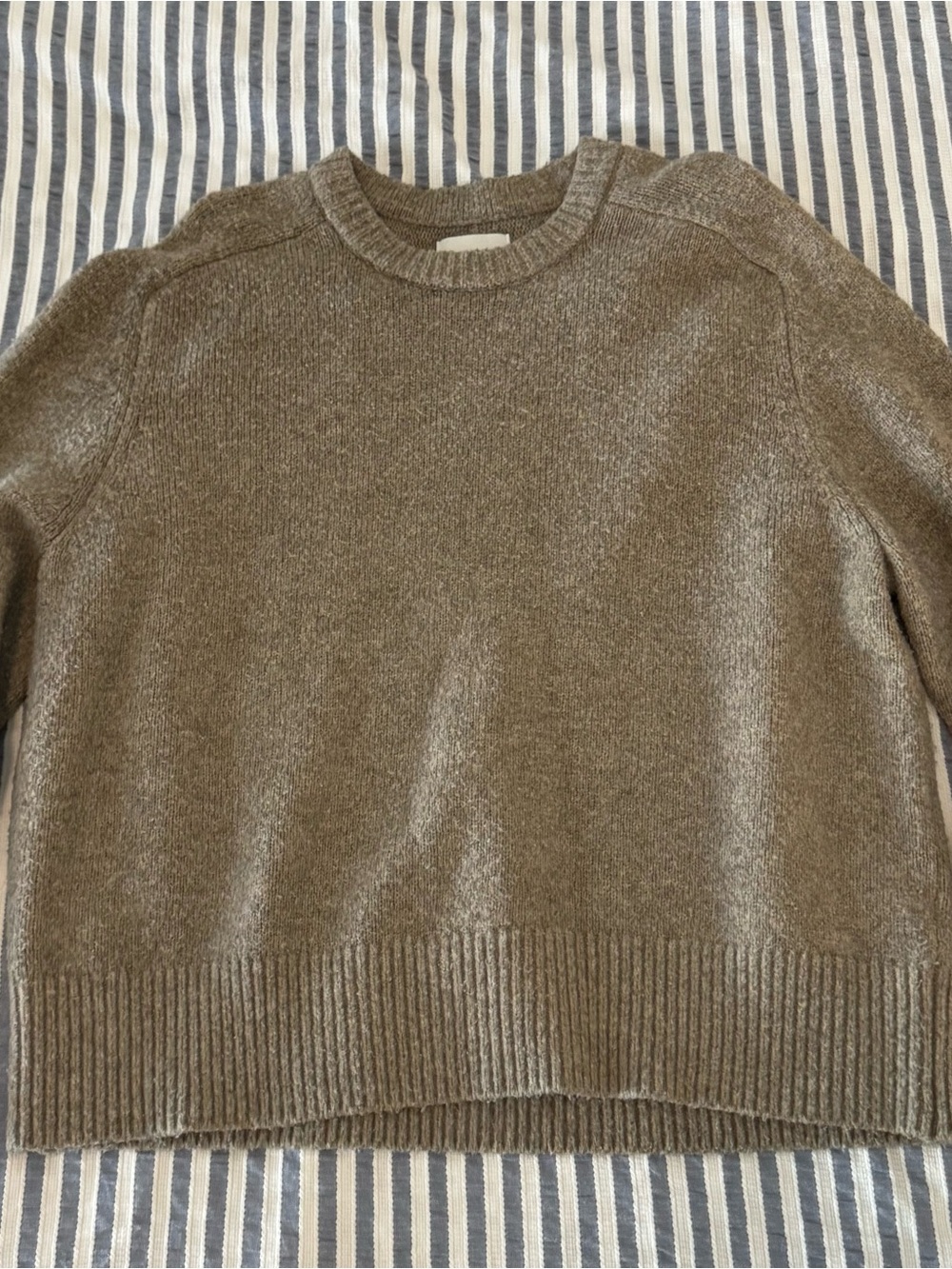 Abercrombie Women's Crewneck Sweater - Picture 1 of 4